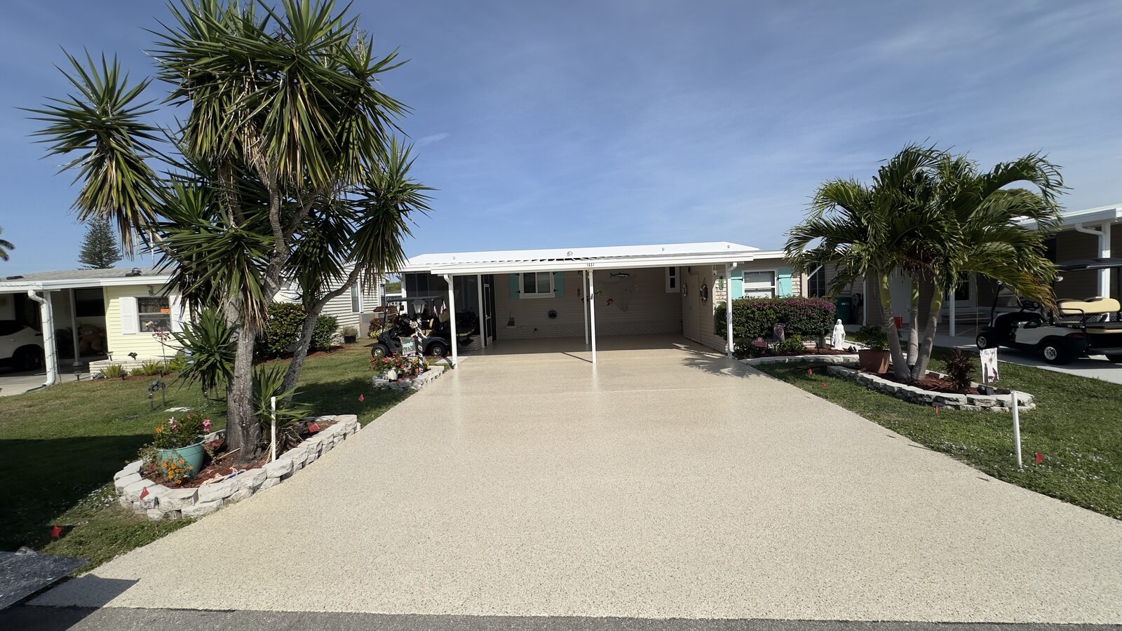 Finished decorative driveway coating at a Florida home